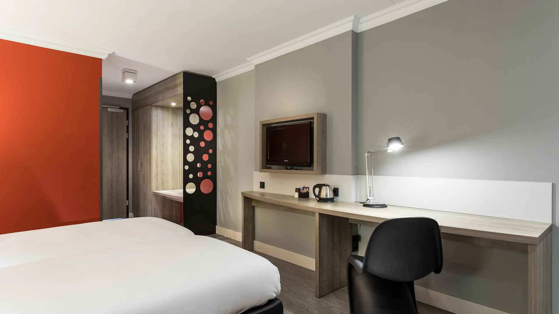 Ramada By Wyndham Amsterdam Airport Schiphol Otel Badhoevedorp 4*,